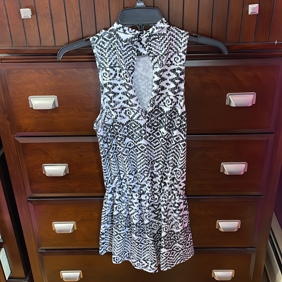 Aztec High-Neck Romper 🖤 - Picture 2 of 3